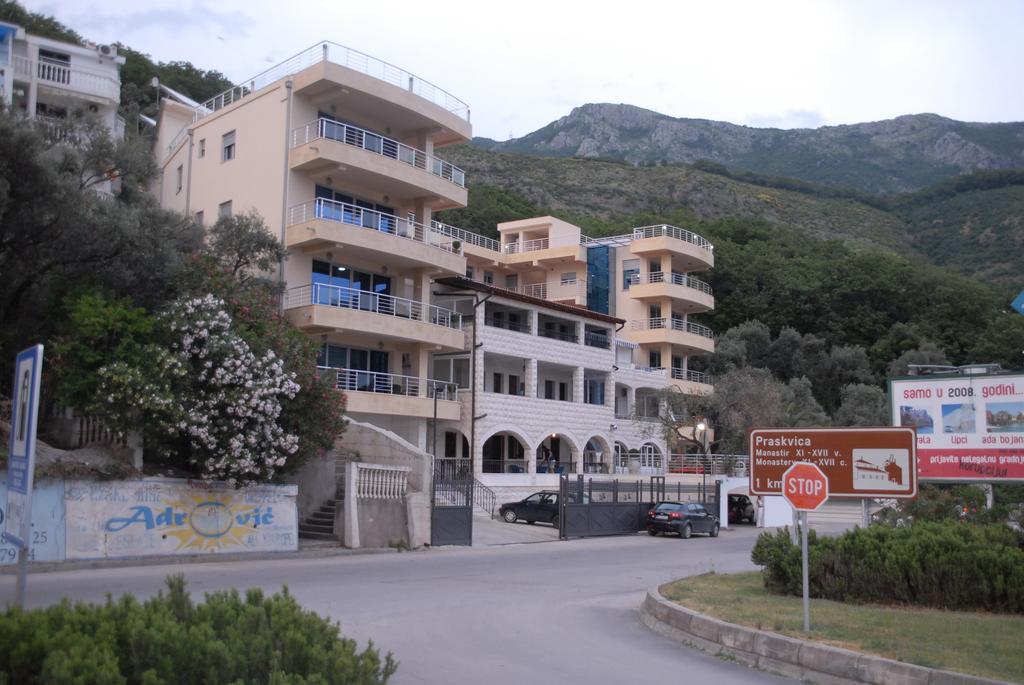 Apartments Rino Lux Sveti Stefan Eksteriør billede