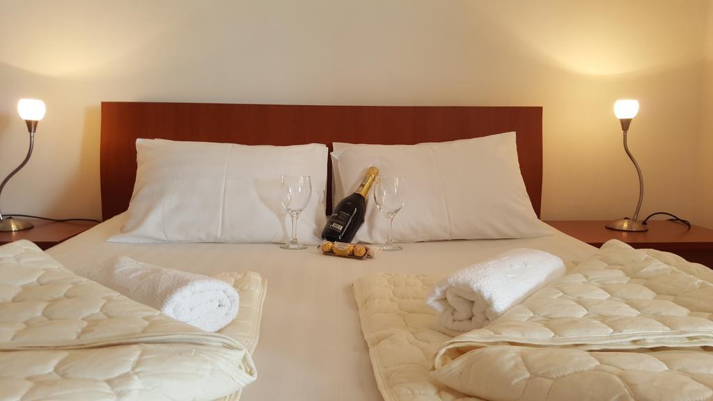 Apartments Rino Lux Sveti Stefan Eksteriør billede
